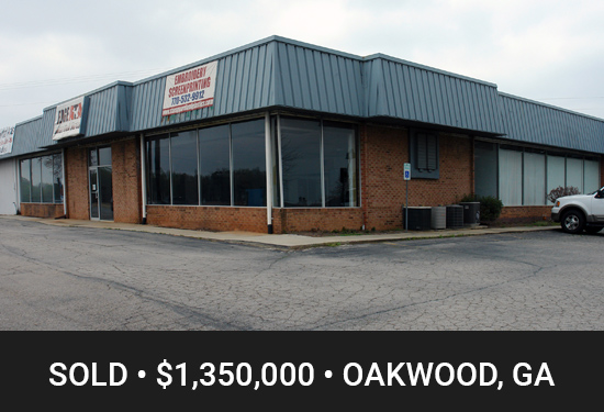 Oakwood Collision Sold Webster Green team